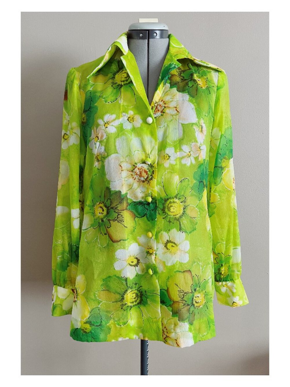 VTG 70s Sz M Sheer Green Watercolor Floral Butterfly Collar Blouse